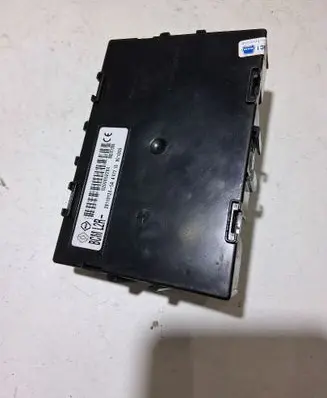 Renault Clio III Comfort/convenience module 8200652284