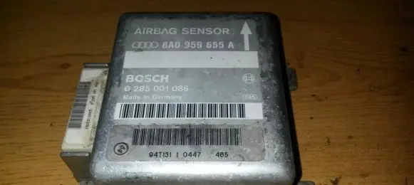 Audi A4 S4 B5 8D Airbag control unit/module 8A0959655A 0285001086