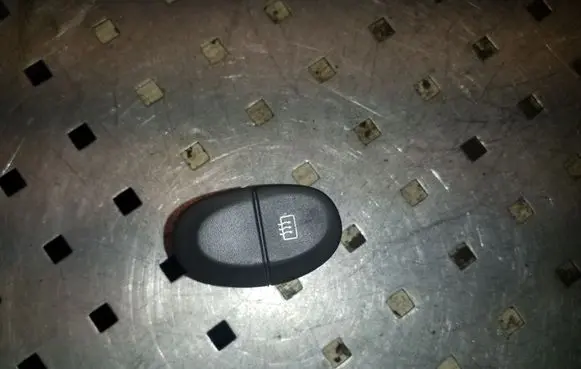Renault Scenic I Windscreen/window heater switch 432965B