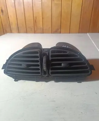 Citroen C5 Dash center air vent grill 963261727A
