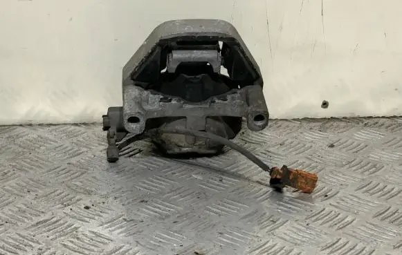 Audi A7 S7 4G Engine mount bracket W18416
