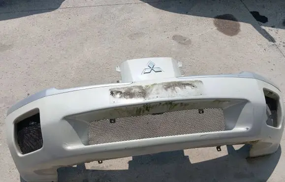 Mitsubishi Endeavor Front bumper