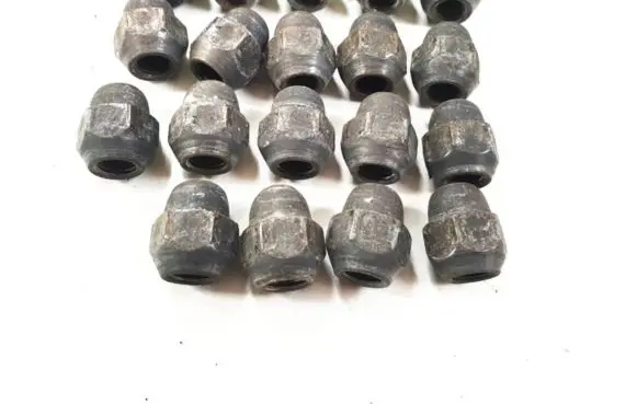 Mitsubishi Grandis Wheel nut cap/cover 