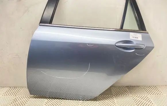 Mazda 6 Rear door