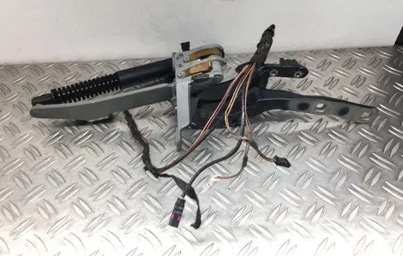 BMW 5 F10 F11 Tailgate/trunk/boot hinge 7206639 7210557