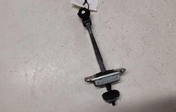 Chevrolet Captiva Front door check strap stopper