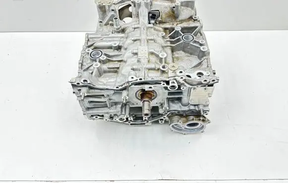 Subaru Outback (BT) Engine block F825 1065239 1063846