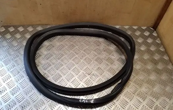 Seat Leon (1P) Rear door rubber seal (on body) 1P0867365B