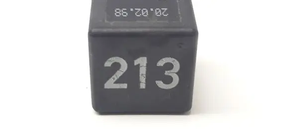 Audi A4 S4 B5 8D Other relay 443951253J 899511000