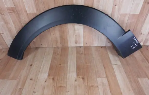 Mazda CX-30 Front arch trim DGH951W31