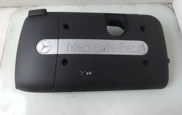Mercedes-Benz C W203 Engine cover (trim) A6110101067