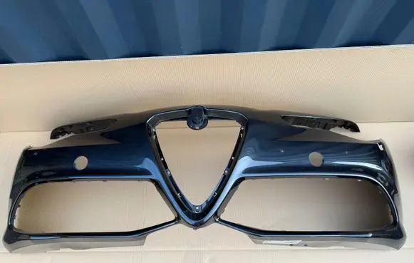 Alfa Romeo Giulia Front bumper 5054487