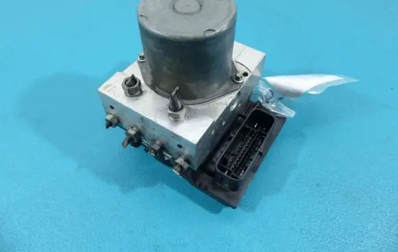 Mercedes-Benz E A207 ABS Pump 0265950972 IMPRK885703