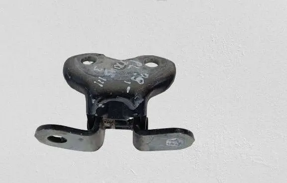 Toyota Prius (XW30) Front door upper hinge 