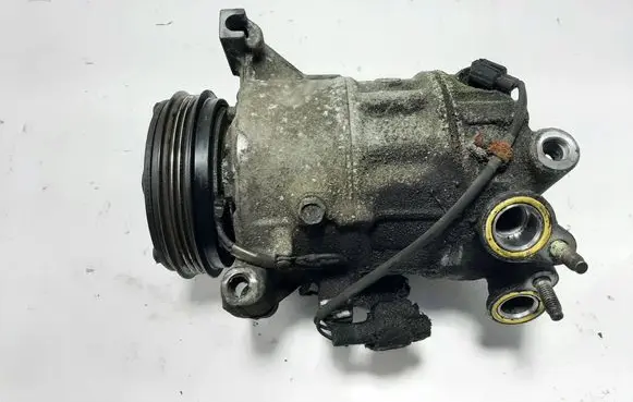 Volvo XC70 Air conditioning (A/C) compressor (pump) 31418490