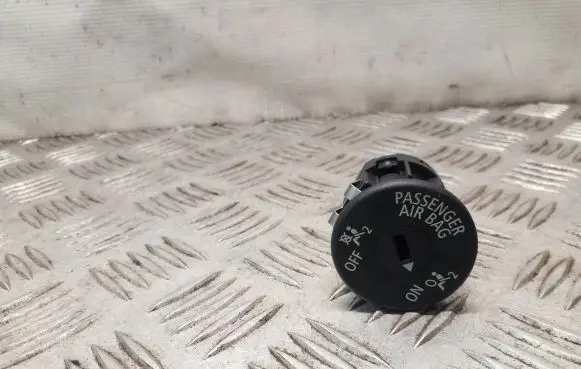 Mini One - Cooper Coupe R56 Passenger airbag on/off switch 