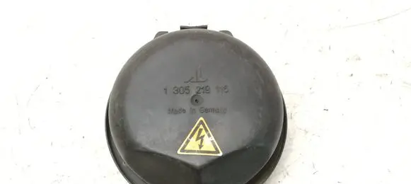 Mercedes-Benz A W169 Headlight/headlamp dust cover 1305219116