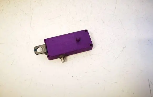 Audi A4 S4 B5 8D Antenna control unit 8D9035225 8D9035225B