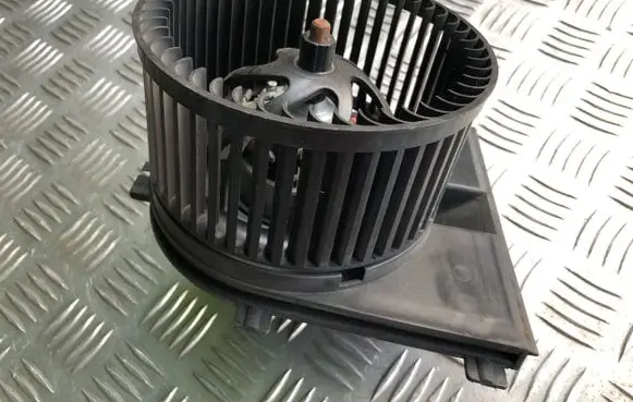 Audi A3 S3 8L Heater fan/blower 1J1819021A