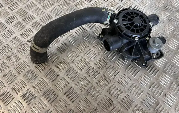 Toyota Mirai II Electric auxiliary coolant/water pump 
