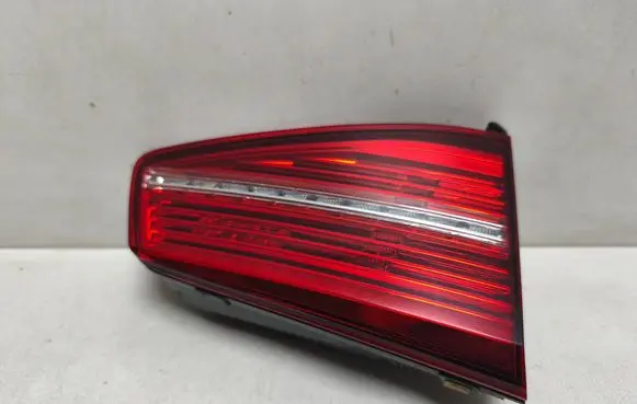 Volkswagen PASSAT B8 Tailgate rear/tail lights 3G9945307E
