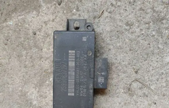 Renault Laguna III Parking PDC control unit/module 259905372r