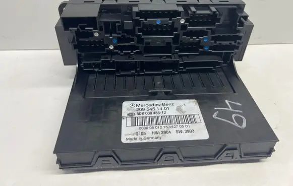 Mercedes-Benz CLK A209 C209 Fuse box set 2095451401 5DK00848512