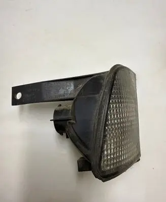 BMW 5 E34 Front indicator light 969798