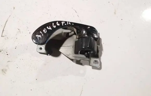 Mitsubishi Galant Front door interior handle 
