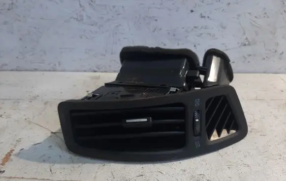 Dashboard side air vent grill/cover trim