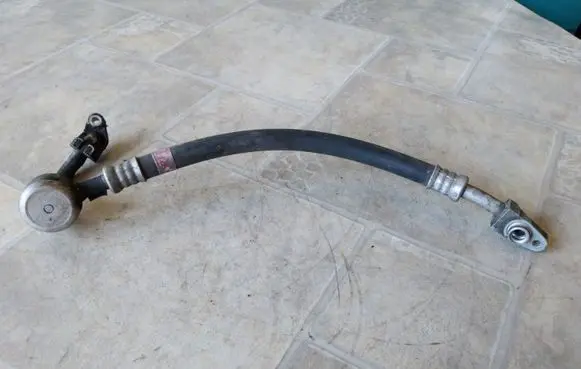 Lexus IS 220D-250-350 Air conditioning (A/C) pipe/hose