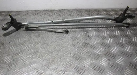 Dacia Sandero Front wiper linkage 