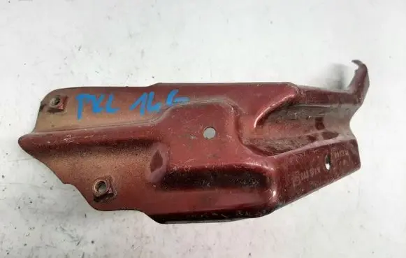 Seat Leon (1P) Fender mounting bracket 1P0821136