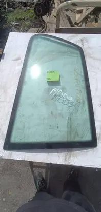 Volkswagen Golf IV Rear door window glass 12121213