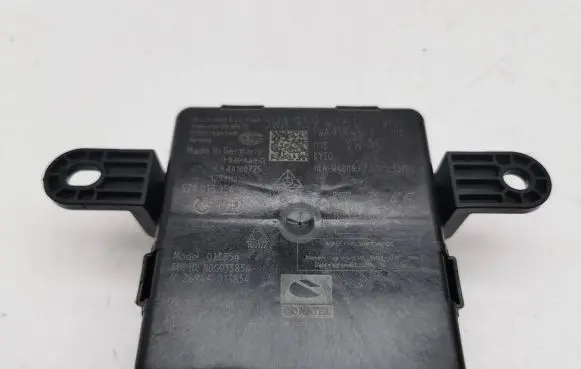 Audi A3 8Y Keyless (KESSY) go control unit/module 5WA959436P