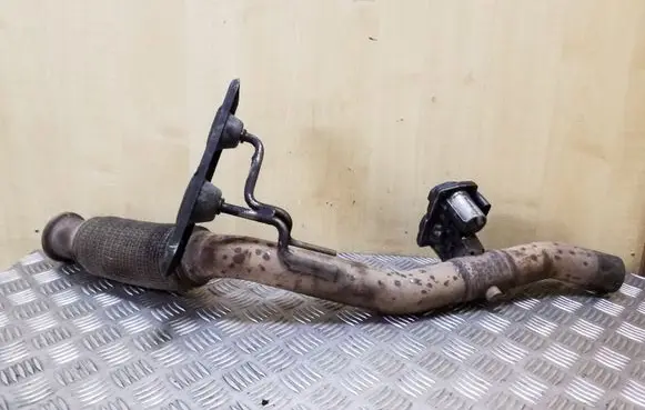 Volkswagen PASSAT B8 Muffler pipe connector clamp 5Q0253059FC 5Q0253691H