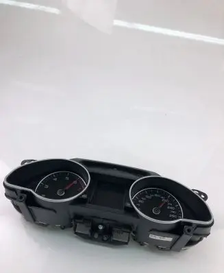 Audi A5 Sportback 8TA Speedometer (instrument cluster) 8T0920932L