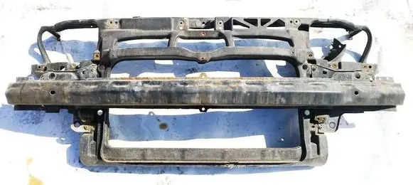 Volkswagen Golf IV Radiator support slam panel 