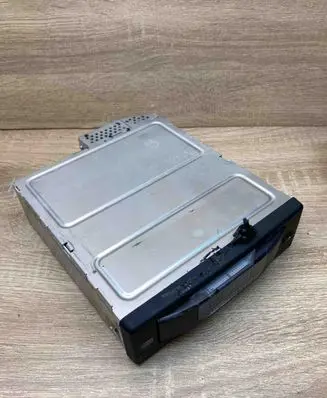 BMW 5 E60 E61 CD/DVD changer 9131850 WITHMAGAZINE