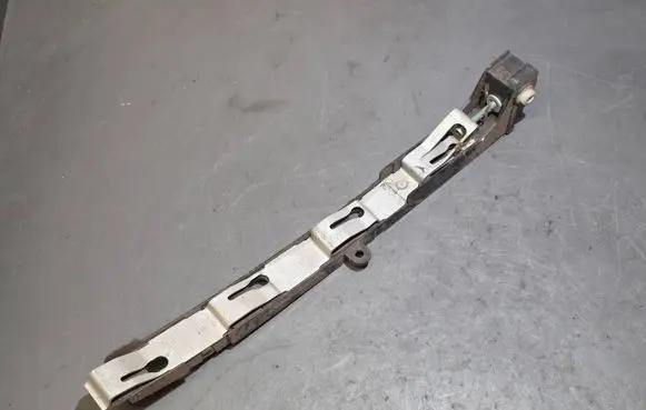 Audi A8 S8 D3 4E Rear bumper mounting bracket 4E0809916A