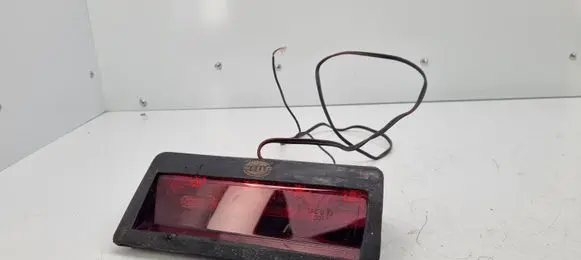 Volkswagen Golf III Third/center stoplight 02S3E17795