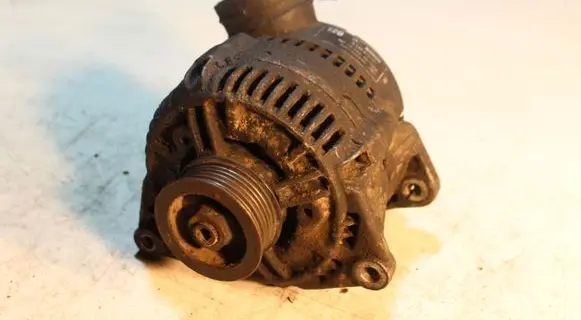 Audi A6 S6 C5 4B Generator/alternator 0123510061