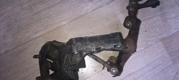 Opel Astra F Engine mount bracket 90344690