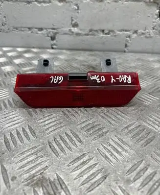 Toyota RAV 4 (XA20) Third/center stoplight