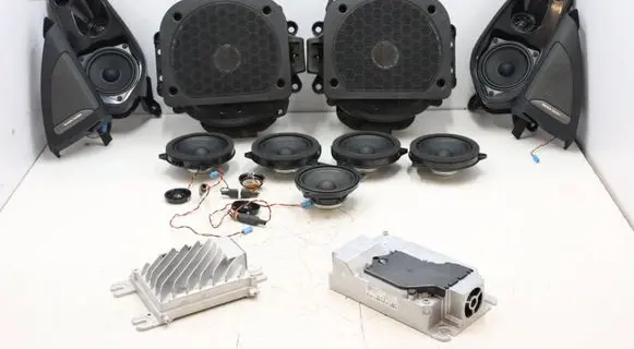 BMW X7 G07 Audio system kit 2622518MWGK2805 2622517 5A9BF92