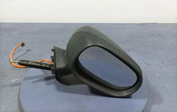 Front door electric wing mirror