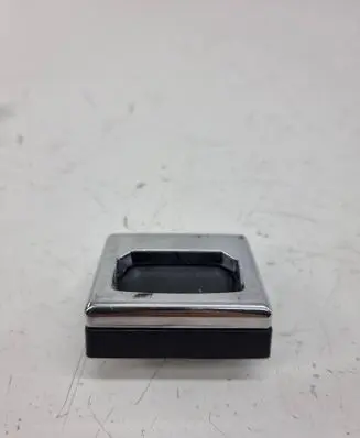 Audi Q7 4M Tie down hook / loop 