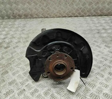 Volkswagen PASSAT B8 Front wheel hub 5Q0407258A