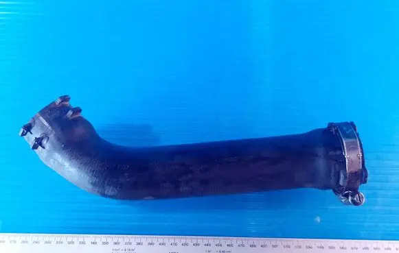 Audi A4 S4 B7 8E 8H Intercooler hose/pipe 8E0145708N