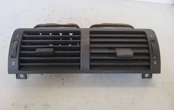 BMW 5 E39 Dash center air vent grill 8361895